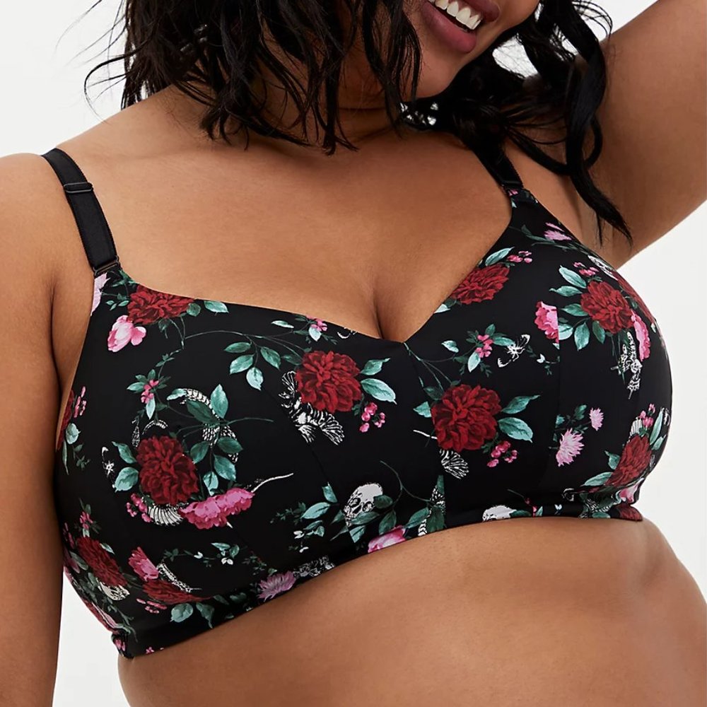 Black Floral Skull 360° Back Smoothing™ Lightly Lined Everyday Wire-Free BraBlac